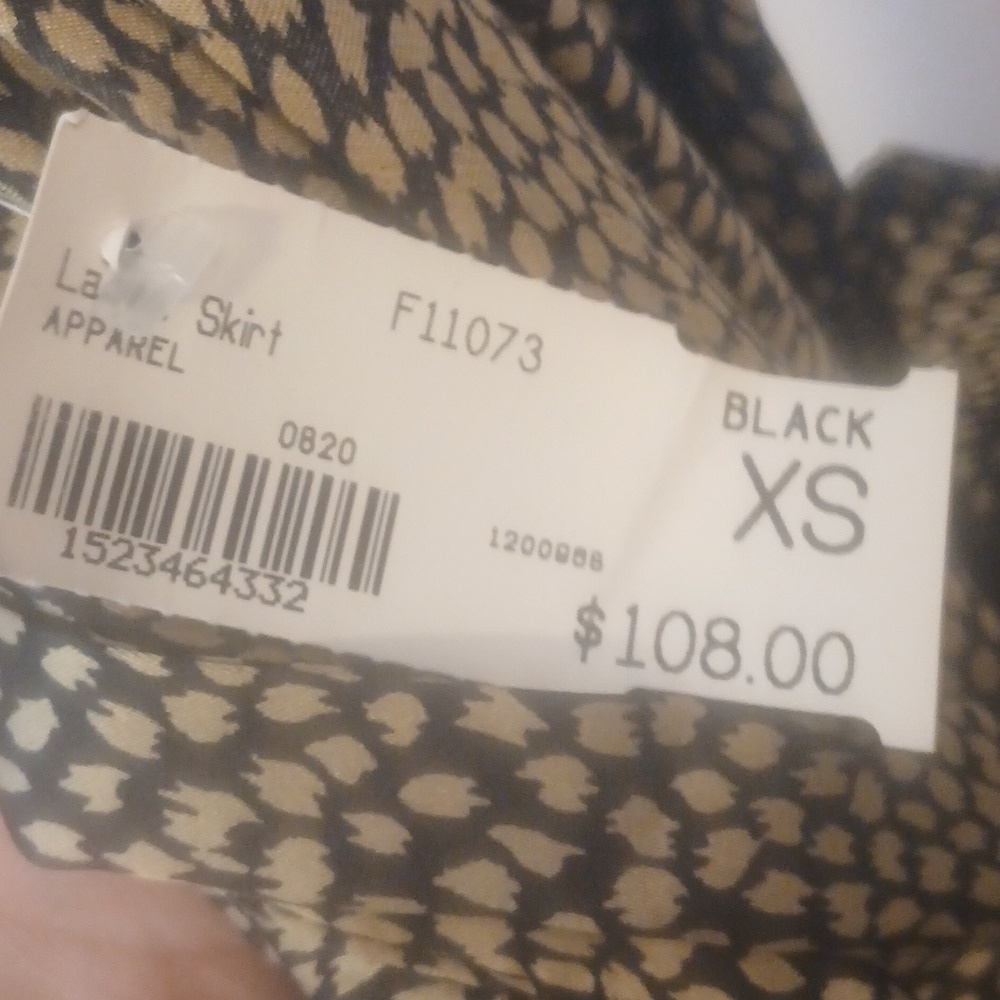 New WITH THE TAGS French Tiered SKIRT XS🍁 Silk Like! Polyester - Picture 6 of 7